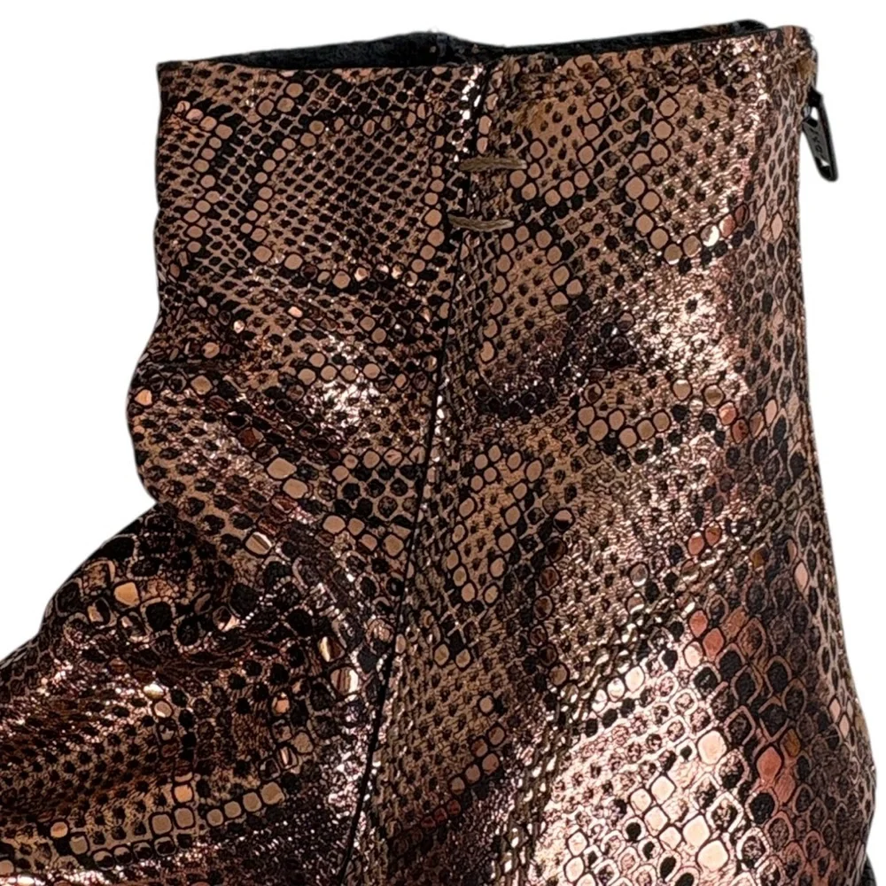 EUC Free People Leather Amarone Cooper Snakeskin Boots Size 7.5